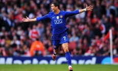 开云体育直播-跨界争锋，当F1赛道驶向足球圣殿，玻利维亚的逆袭神话