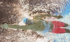 开云体育在线-莱比锡红牛完胜阿根廷，蒂亚戈如何用一场比赛定义中场统治力