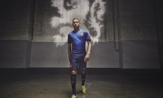 开云官网-马克西统治全场，火箭斩落上海队