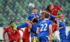 开云平台-英格兰横扫斯洛文尼亚，晋级欧预赛半决赛的简单介绍