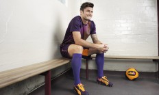 开云体育平台APP-鹈鹕展翅高飞，范弗利特完美掌控战局—深圳队遭遇战术压制