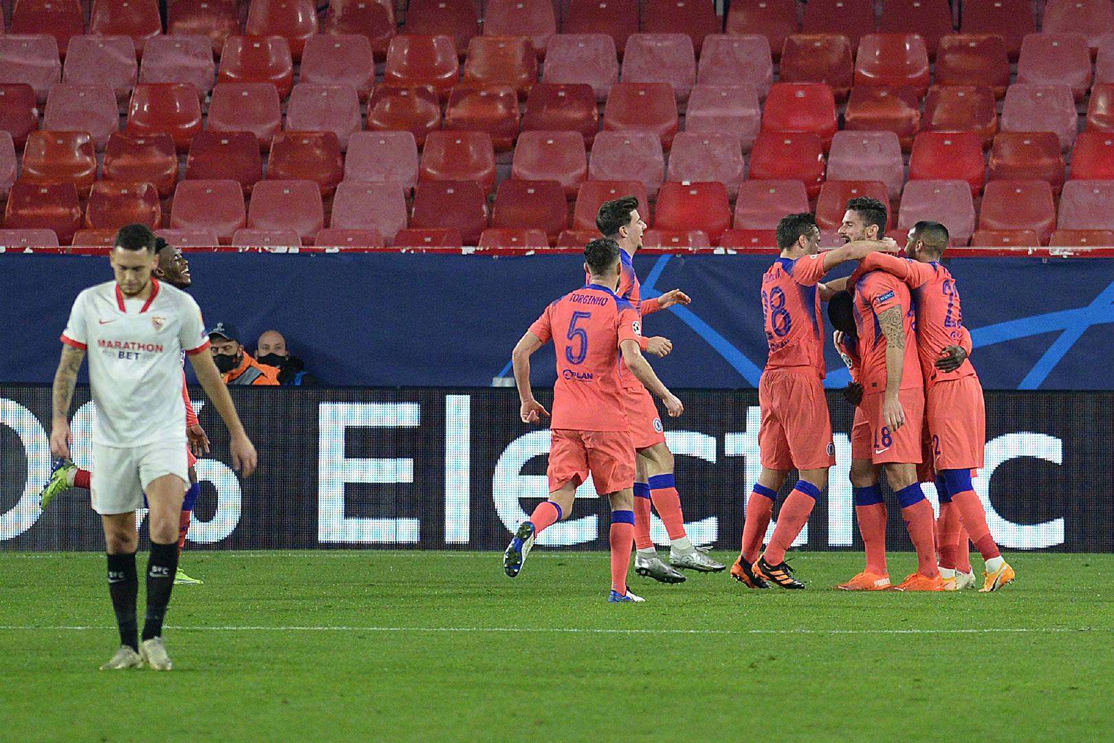 梅因茨主场失利，球队陷入困境的简单介绍