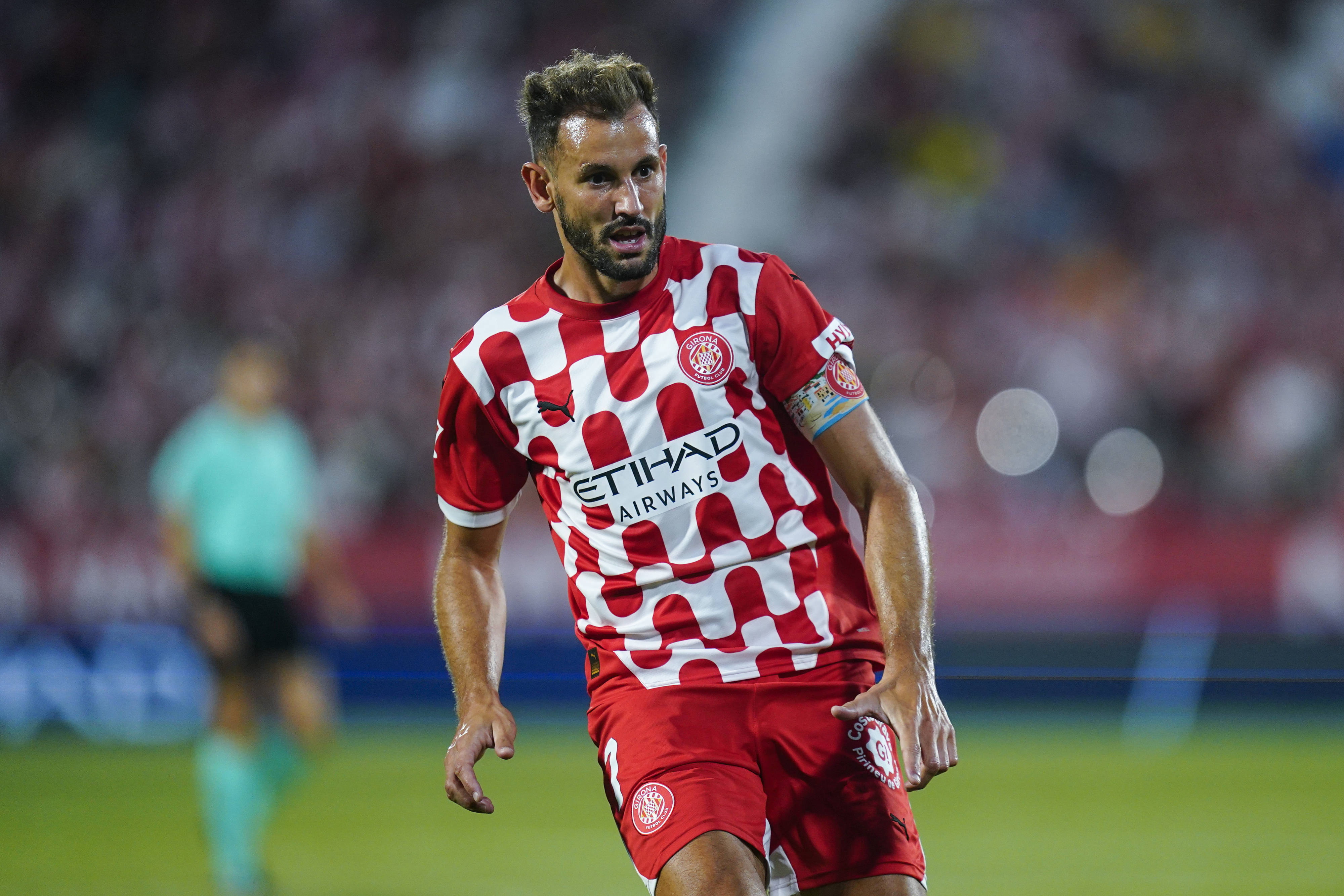 赫罗纳主场艰难获胜，士气大振