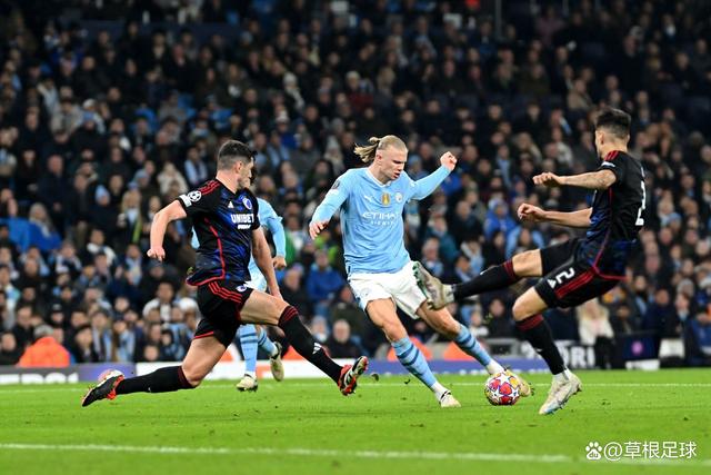 包含曼城轻松横扫葡萄牙豪门，晋级欧冠八强的词条