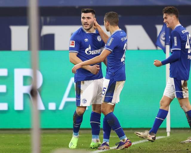 关于柏林赫塔球员连续进球，助球队反弹的信息