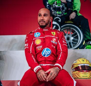 关于哈斯车队翻盘索伯车队，汉密尔顿扛起全队的信息