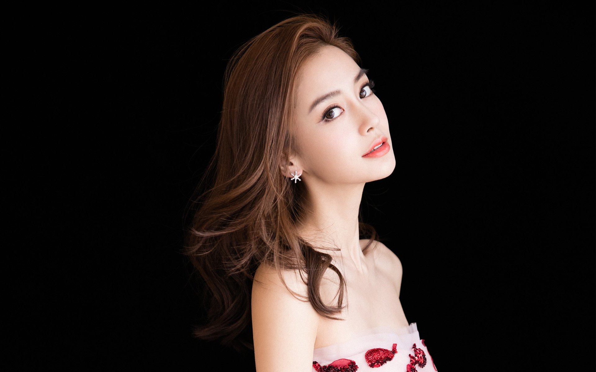 跨越时空的焦点战，公牛险胜广厦，一场不存在的经典对决